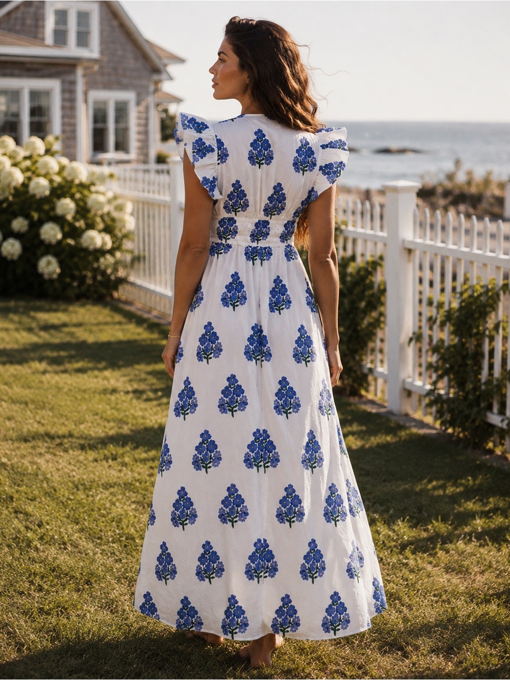 Sail to Sable Flutter Sleeve Floral Block Print Maxi Dress – Blue Hydrangea – L - Picture 2 of 3